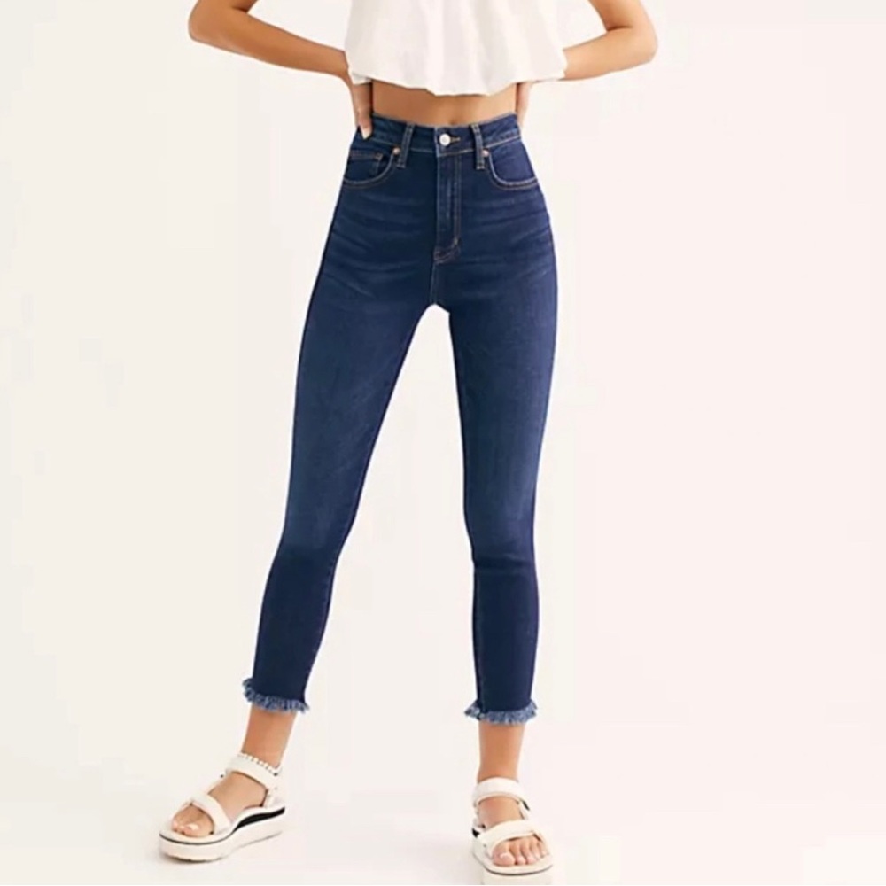X Gently Used Free People Raw High Rise Deep Indigo Jegging